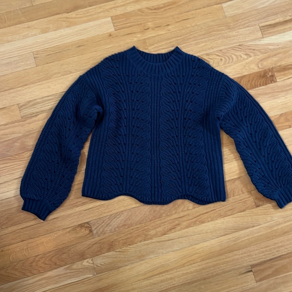 Jessica Simpson cropped sweater. Navy blue. Size XS.